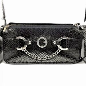 VINTAGE Y2K GUESS BLACK + SILVER HANDBAG — CROCODILE TEXTURE LEATHER